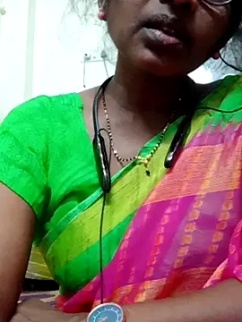 Snapshot of hotmahitha chatting on June 7, 7:17 pm hotmahitha online show from June 7, 7:17 pm
