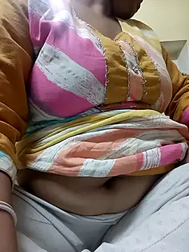 angry couplez online show from February 5, 9:30 pm