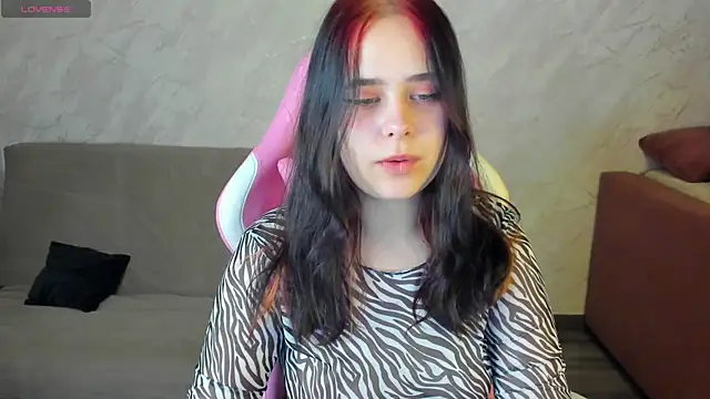 Alis Platt online show from October 6, 1:03 am