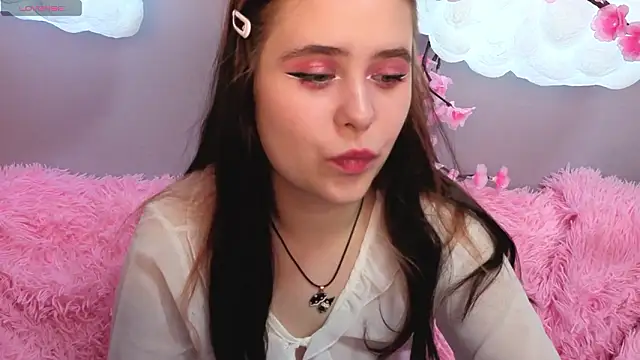 Snapshot of Alis_Platt chatting on February 14, 1:02 am Alis Platt online show from February 14, 1:02 am