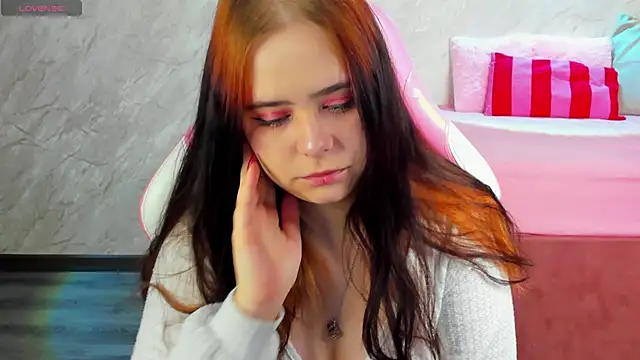 Snapshot of Alis_Platt chatting on February 28, 1:39 am Alis Platt online show from February 28, 1:39 am