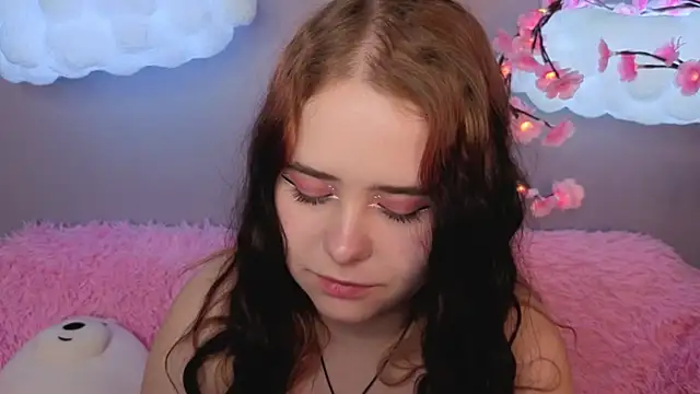 Snapshot of Alis_Platt chatting on March 9, 12:47 am Alis Platt online show from March 9, 12:47 am