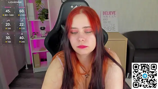 Snapshot of Alis_Platt chatting on March 27, 8:26 am Alis Platt online show from March 27, 8:26 am