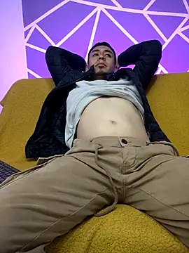 abnerdam01 online show from September 19, 3:19 am