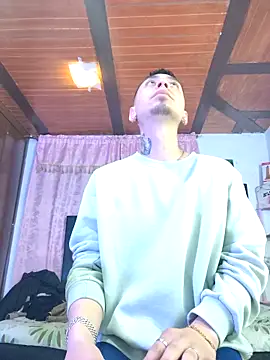 abnerdam01 online show from October 11, 12:04 pm