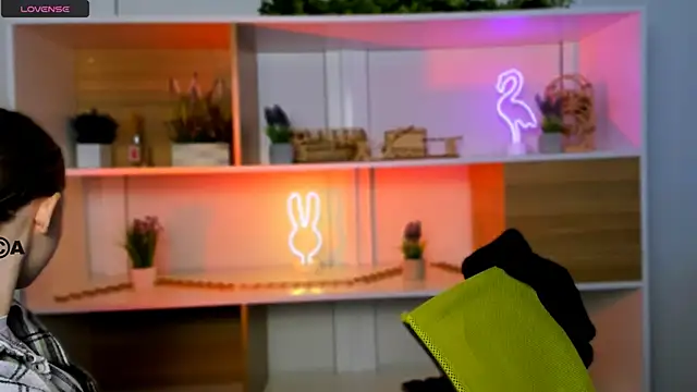 Snapshot of aria_moo chatting on November 13, 5:50 am aria moo online show from November 13, 5:50 am