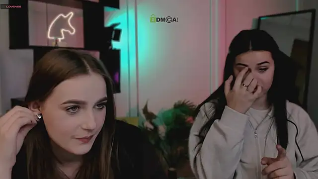 Snapshot of aria_moo chatting on November 24, 7:24 pm aria moo online show from November 24, 7:24 pm