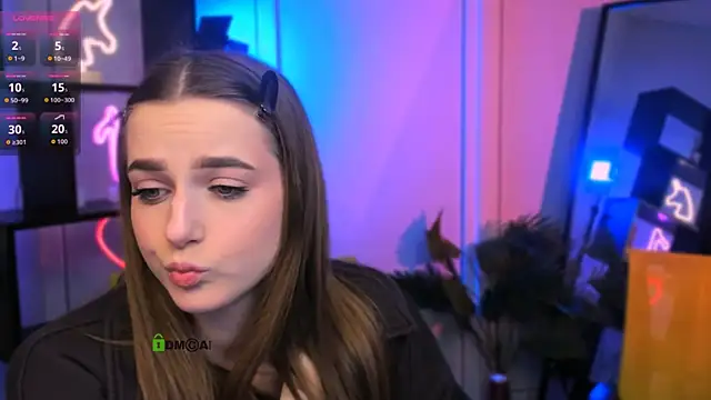 Snapshot of aria_moo chatting on December 1, 5:56 am aria moo online show from December 1, 5:56 am