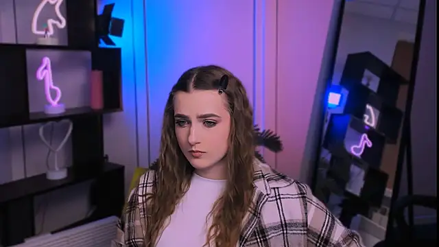 Snapshot of aria_moo chatting on December 5, 7:21 pm aria moo online show from December 5, 7:21 pm