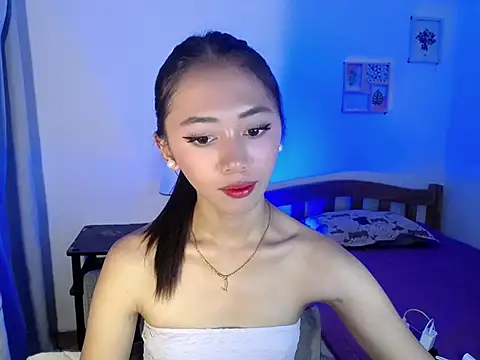 lovely kiannaHugecock online show from March 7, 7:49 am