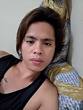 Snapshot of Dhyllan_ chatting on January 7, 11:12 am Dhyllan online show from January 7, 11:12 am