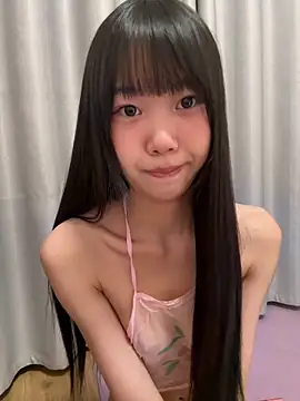 Snapshot of xinyu789 chatting on January 15, 12:21 pm xinyu789 online show from January 15, 12:21 pm