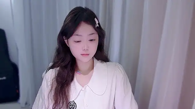 YUANYUAN-A online show from November 13, 1:15 am