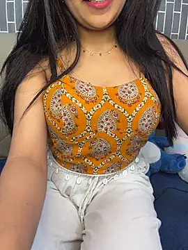 Riya-6969 online show from July 18, 3:05 pm