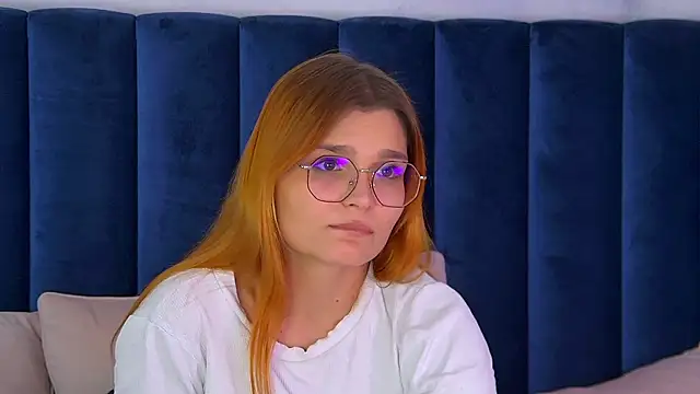 BellaMarebelle online show from October 17, 4:31 pm