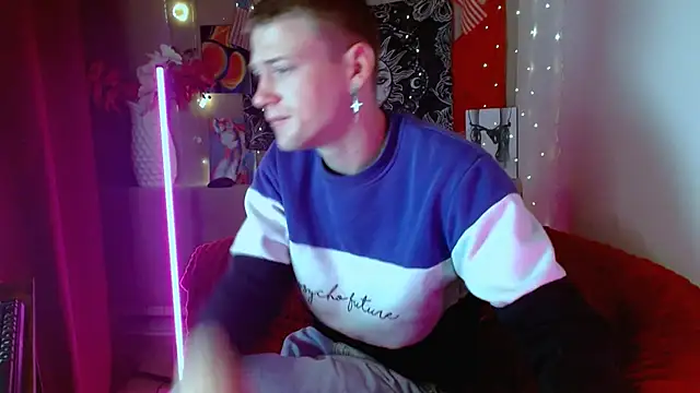 Snapshot of Xavier_Night81 chatting on September 15, 7:52 am Xavier Night81 online show from September 15, 7:52 am