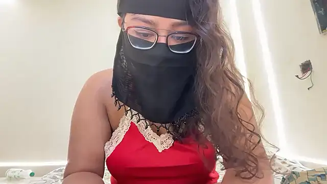 Snapshot of Drizzling_Intimecy chatting on November 16, 8:20 am Drizzling Intimecy online show from November 16, 8:20 am