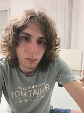 Snapshot of mcbrigete chatting on June 10, 9:57 pm mcbrigete online show from June 10, 9:57 pm