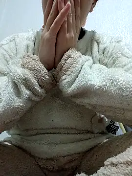 Ahalm online show from November 28, 9:17 pm