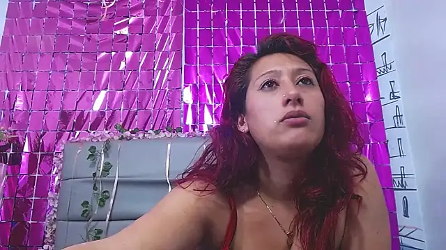 Chloe Wiild online show from October 22, 4:02 am