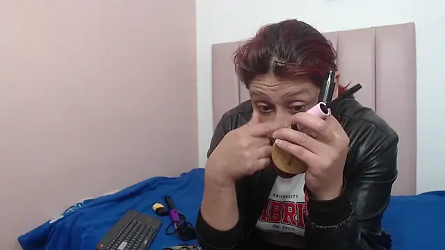 Chloe Wiild online show from October 30, 3:41 am