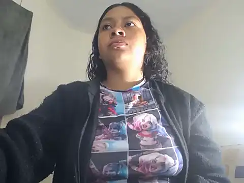 Violet Hot1  online show from September 28, 5:24 am