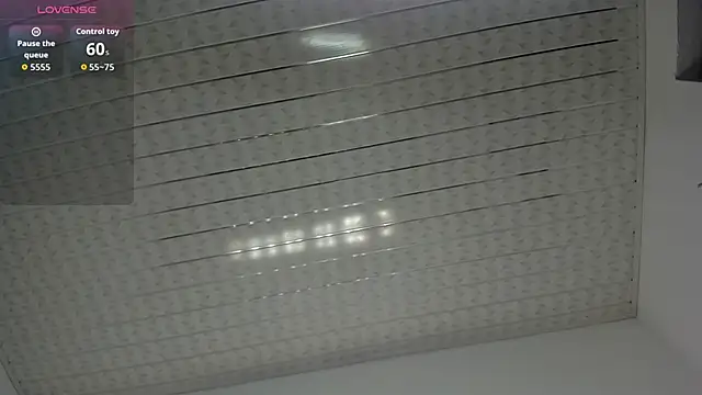 Snapshot of Zahra_milks chatting on September 29, 1:49 pm Zahra milks online show from September 29, 1:49 pm