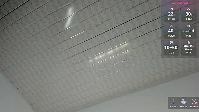 Snapshot of Zahra_milks chatting on October 6, 1:41 pm Zahra milks online show from October 6, 1:41 pm