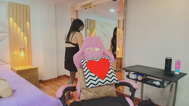 allie pearl online show from September 29, 11:59 am