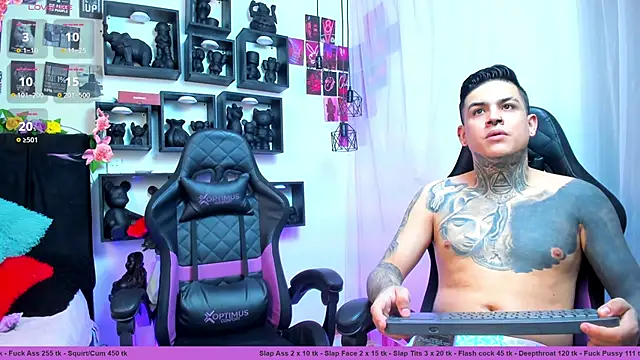 Sarahandzack online show from October 14, 4:41 pm