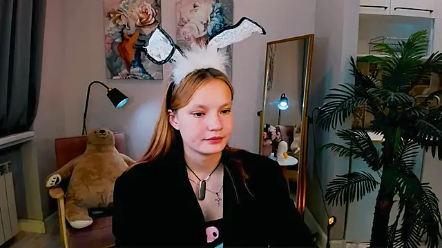Snapshot of Ginger_Emma chatting on September 13, 9:03 pm Ginger Emma online show from September 13, 9:03 pm