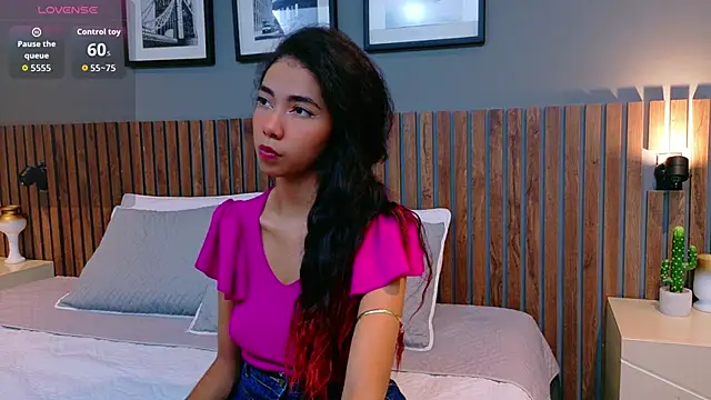 luna roja25 online show from October 2, 1:40 pm