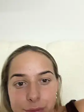 KayleeBella online show from October 16, 8:21 pm