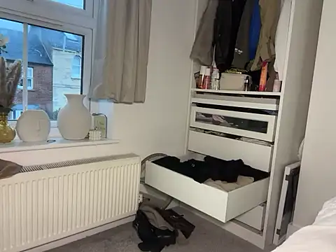 KayleeBella online show from November 7, 4:18 pm