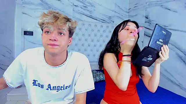 Ari and Storm online show from September 23, 9:07 pm