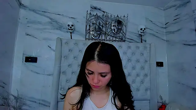 Ari and Storm online show from November 2, 1:35 pm