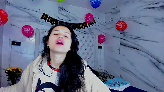 Ari and Storm online show from February 15, 1:52 pm