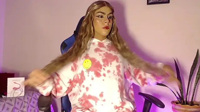 Snapshot of Antonella_copper chatting on November 7, 3:17 am Antonella copper online show from November 7, 3:17 am