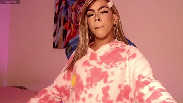 Snapshot of Antonella_copper chatting on November 24, 10:15 am Antonella copper online show from November 24, 10:15 am