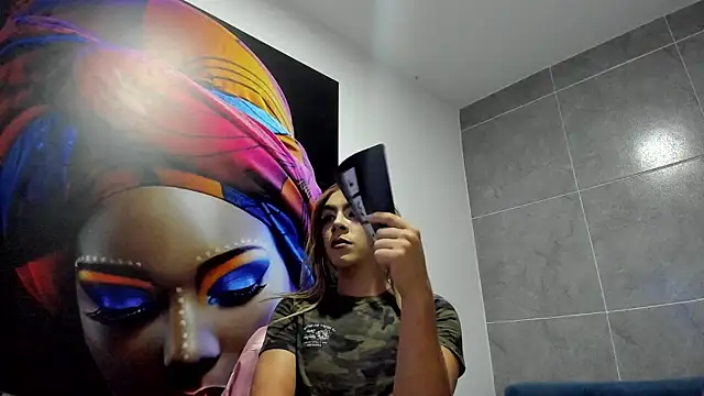 Snapshot of Antonella_copper chatting on April 14, 8:48 pm Antonella copper online show from April 14, 8:48 pm