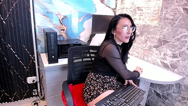 Scarlett 14  online show from September 24, 3:32 am