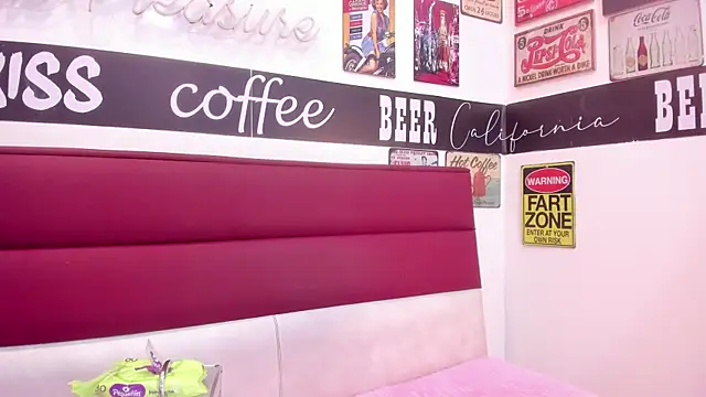 Scarlett 14  online show from November 20, 3:07 am