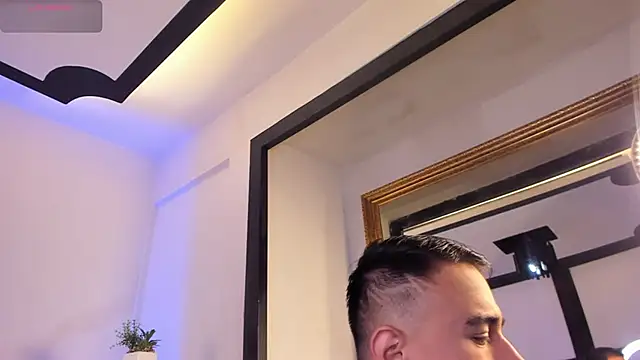 LiamDeep online show from December 4, 12:58 pm