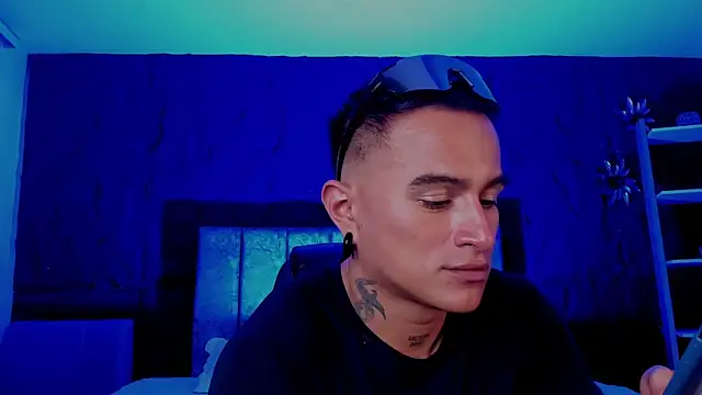 LiamDeep online show from June 11, 2:53 am
