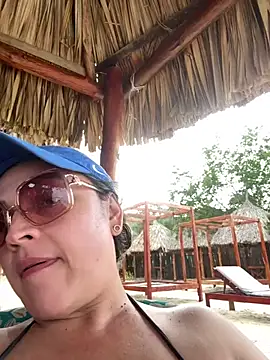 sophie lopez1 online show from March 25, 9:54 pm