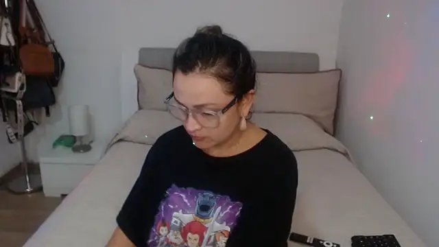 sophie lopez1 online show from June 21, 2:36 am