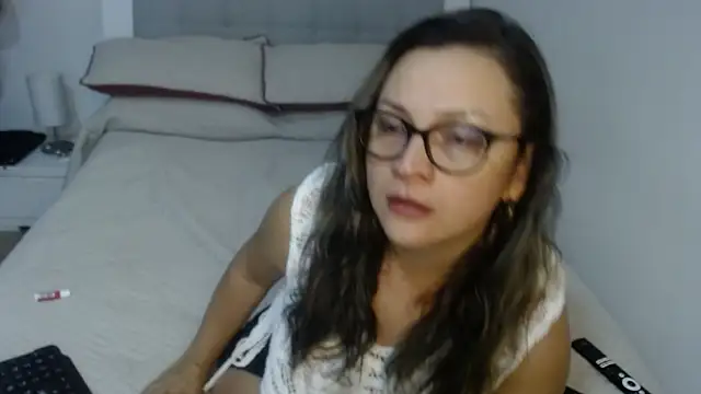 sophie lopez1 online show from June 30, 2:23 am