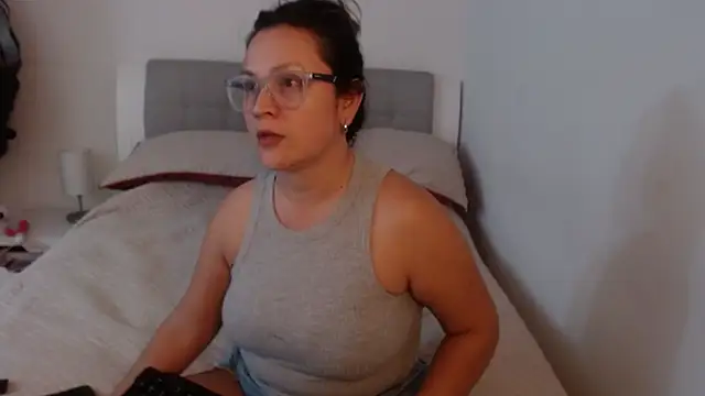 sophie lopez1 online show from July 20, 4:16 am