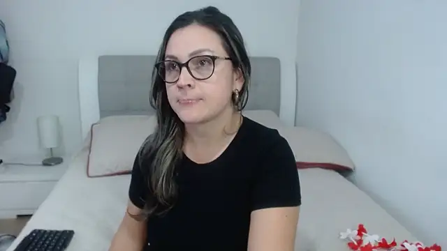sophie lopez1 online show from July 26, 2:53 am