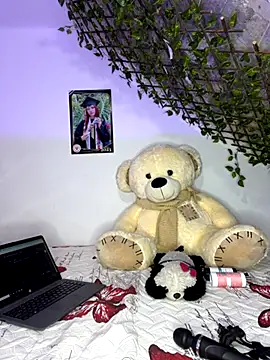 Snapshot of Melody_rouxxx chatting on September 12, 12:22 am Melody rouxxx online show from September 12, 12:22 am